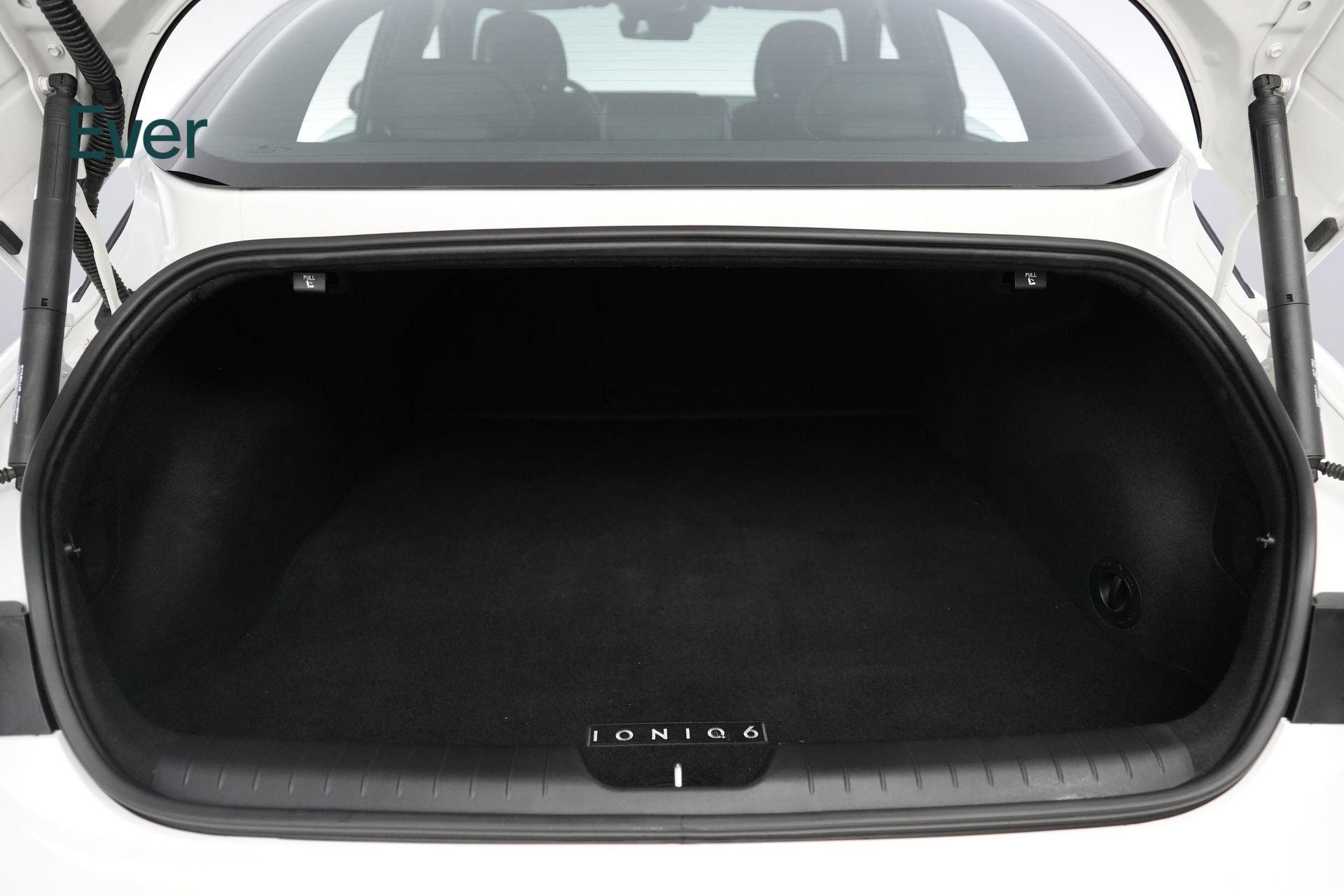 Used 2024 Hyundai Ioniq 6 Limited RWD image 8