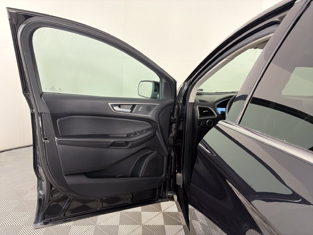 Used 2024 Ford Edge SEL AWD/4WD image 10