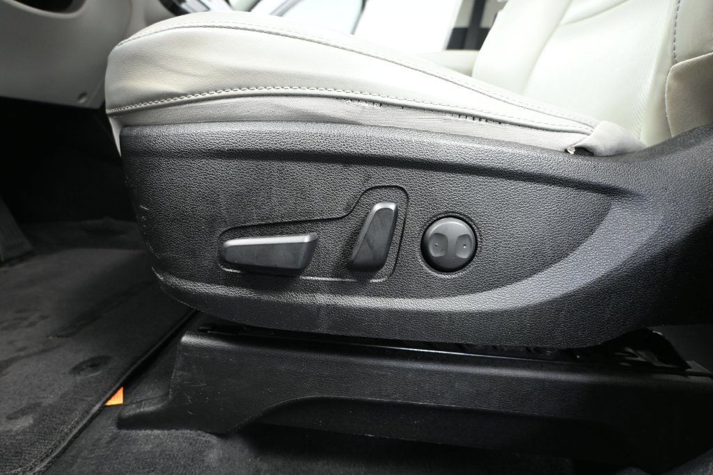 Used 2020 Kia Telluride S w/ S 8 Passenger Seating Package AWD/4WD image 16