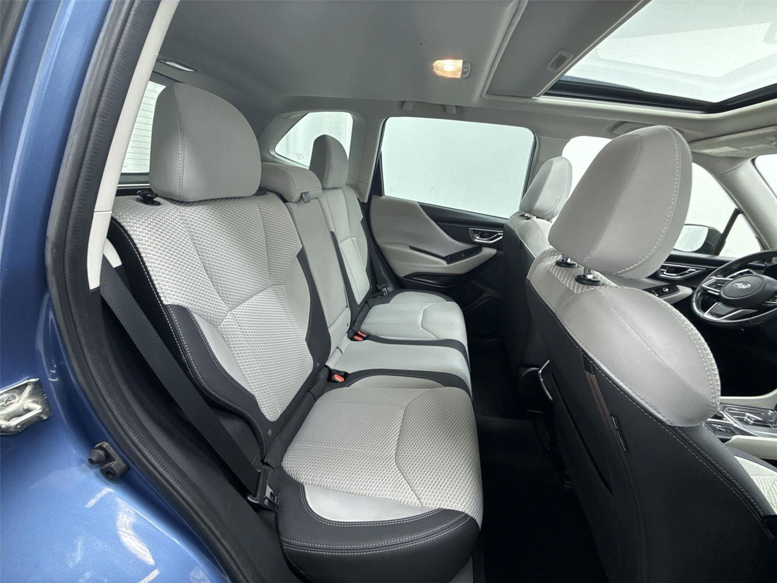 Used 2020 Subaru Forester Premium AWD/4WD image 28