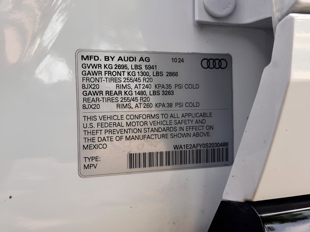 Used 2025 Audi Q5 e Premium Plus w/ Premium Plus Package AWD/4WD image 26
