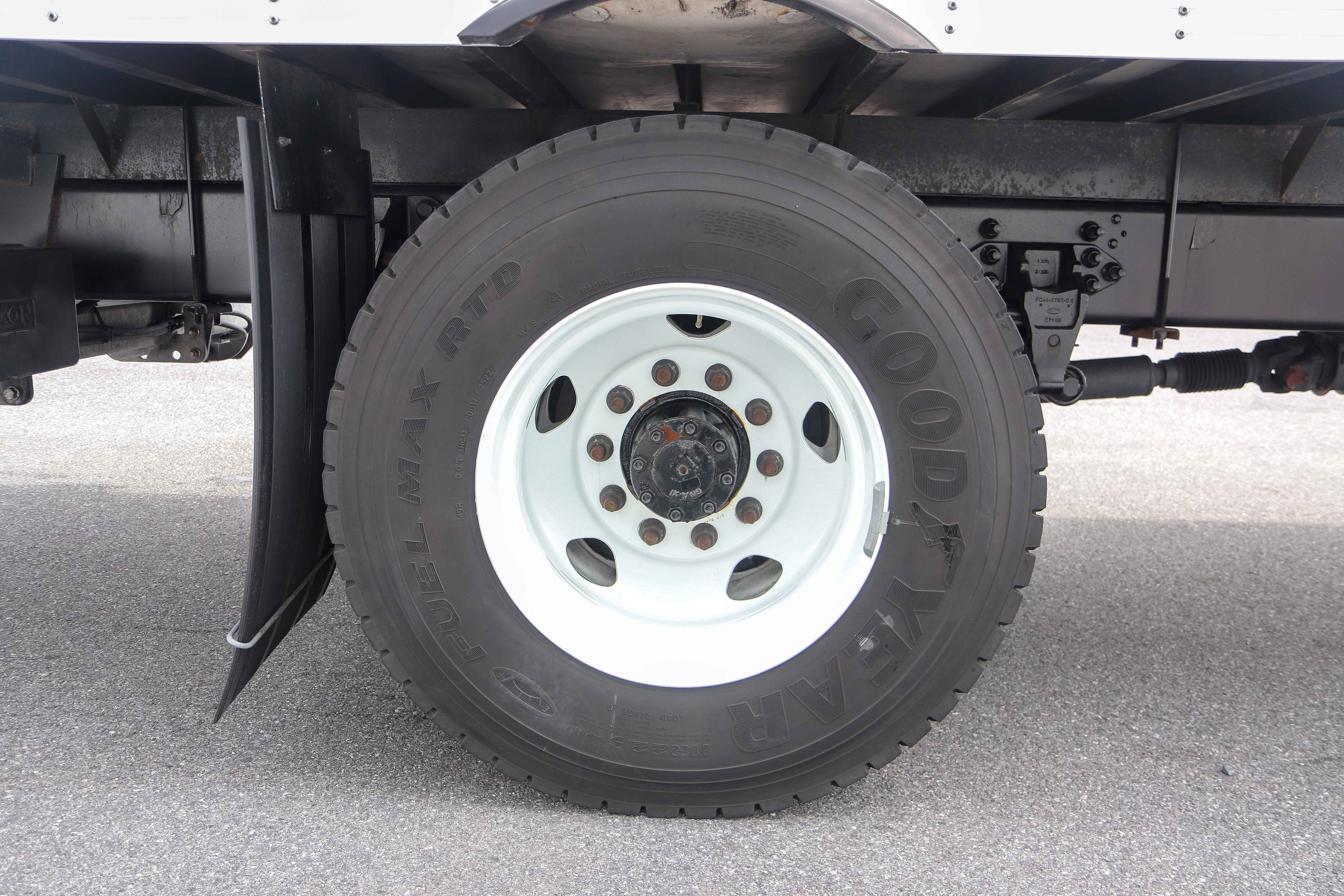 Used 2023 Ford F650 2WD Regular Cab Super Duty image 28