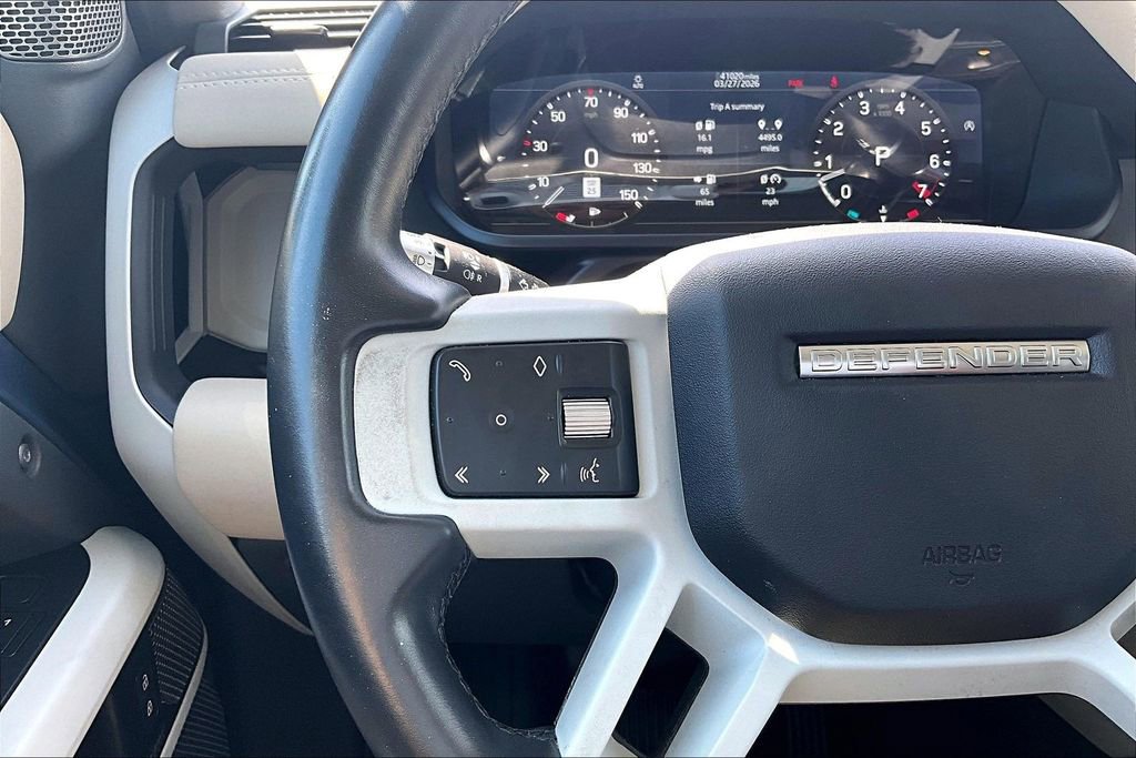 Used 2022 Land Rover Defender 110 SE image 11