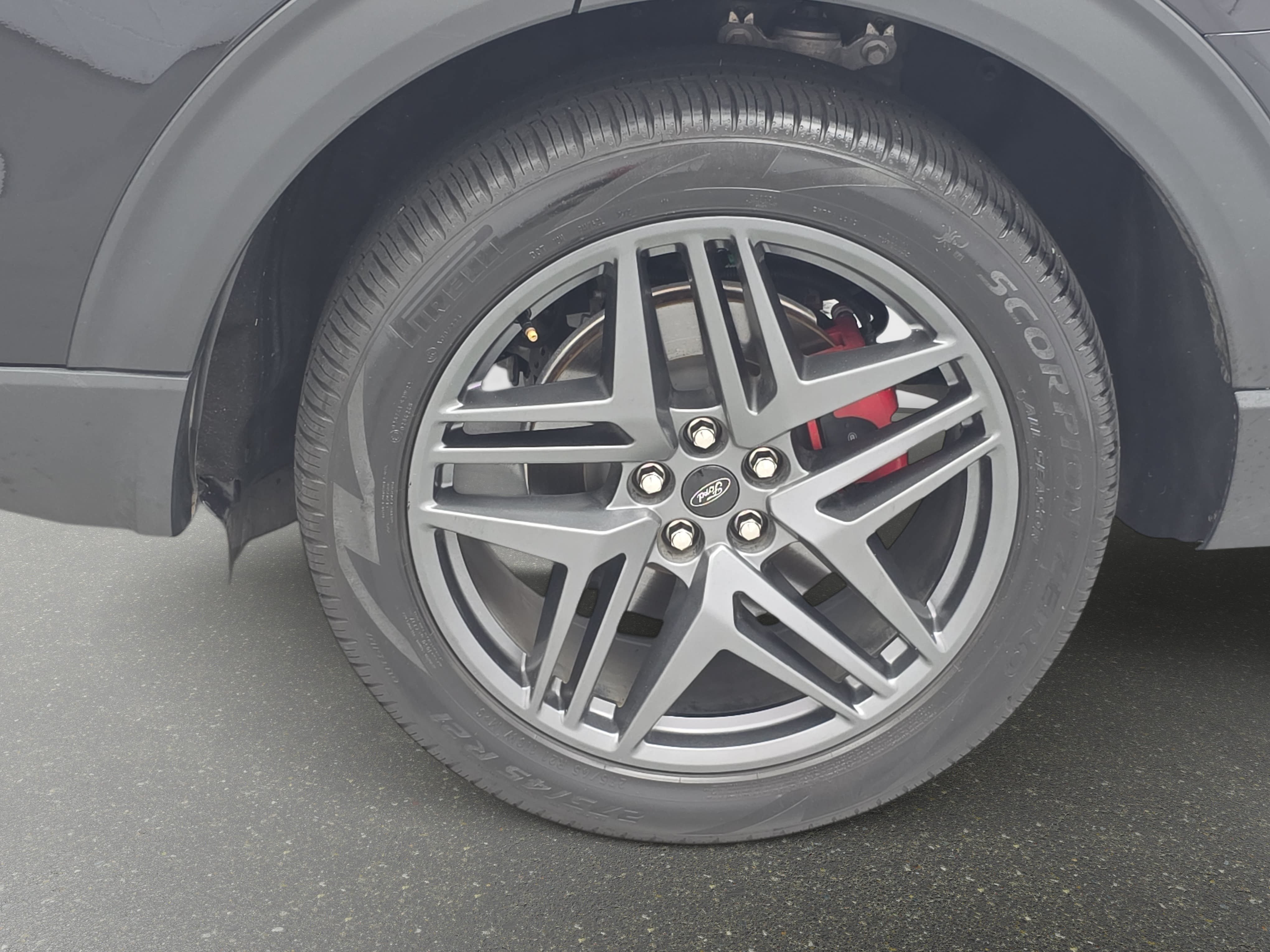 Used 2025 Ford Explorer ST AWD/4WD image 34