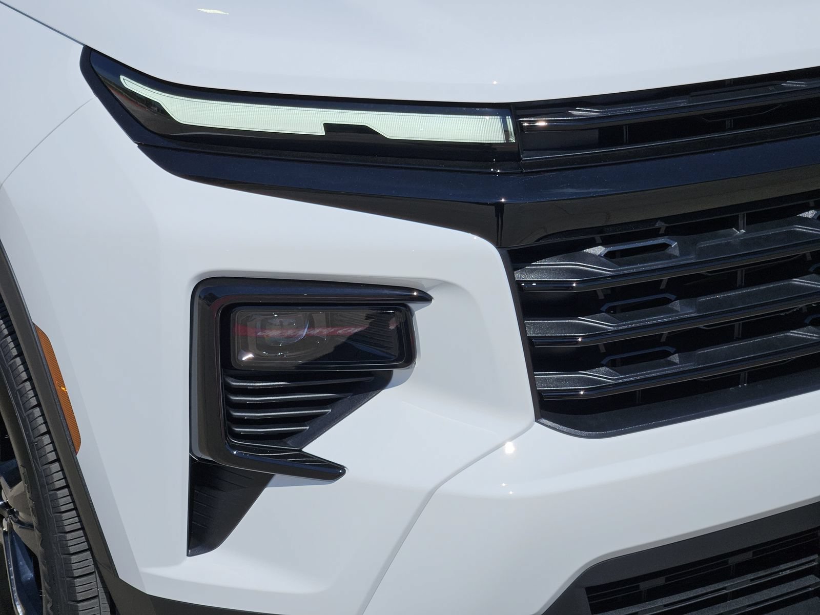 New 2027 Chevrolet Traverse LT w/ Midnight/Sport Edition FWD image 9