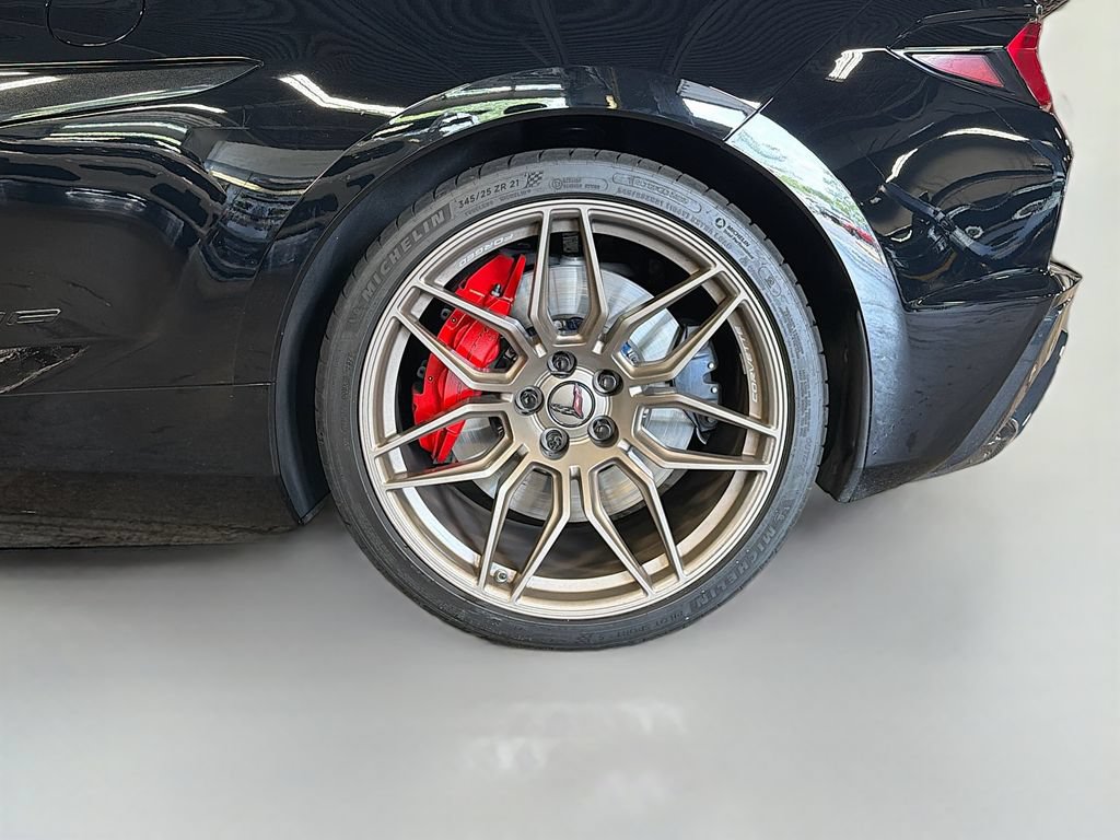 Used 2024 Chevrolet Corvette Z06 RWD image 29
