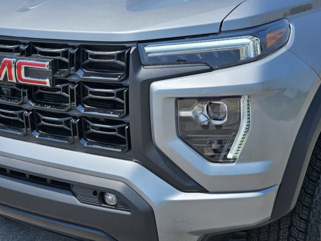 New 2026 GMC Canyon Elevation w/ Convenience Package RWD image 5