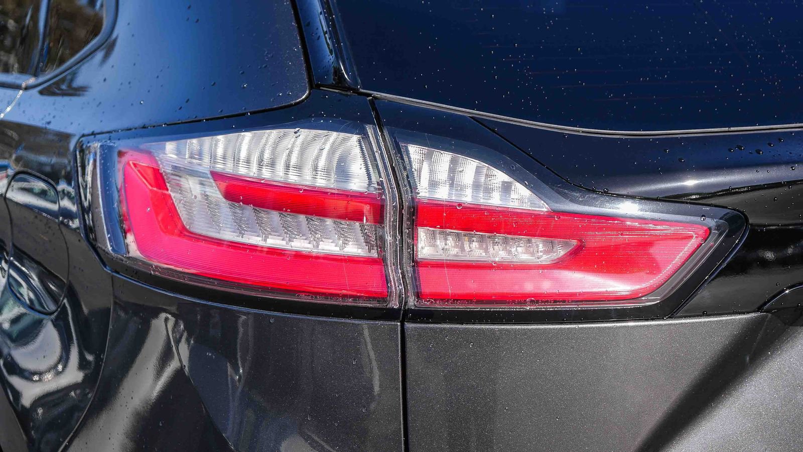 Used 2019 Ford Edge ST w/ Equipment Group 401A AWD/4WD image 9
