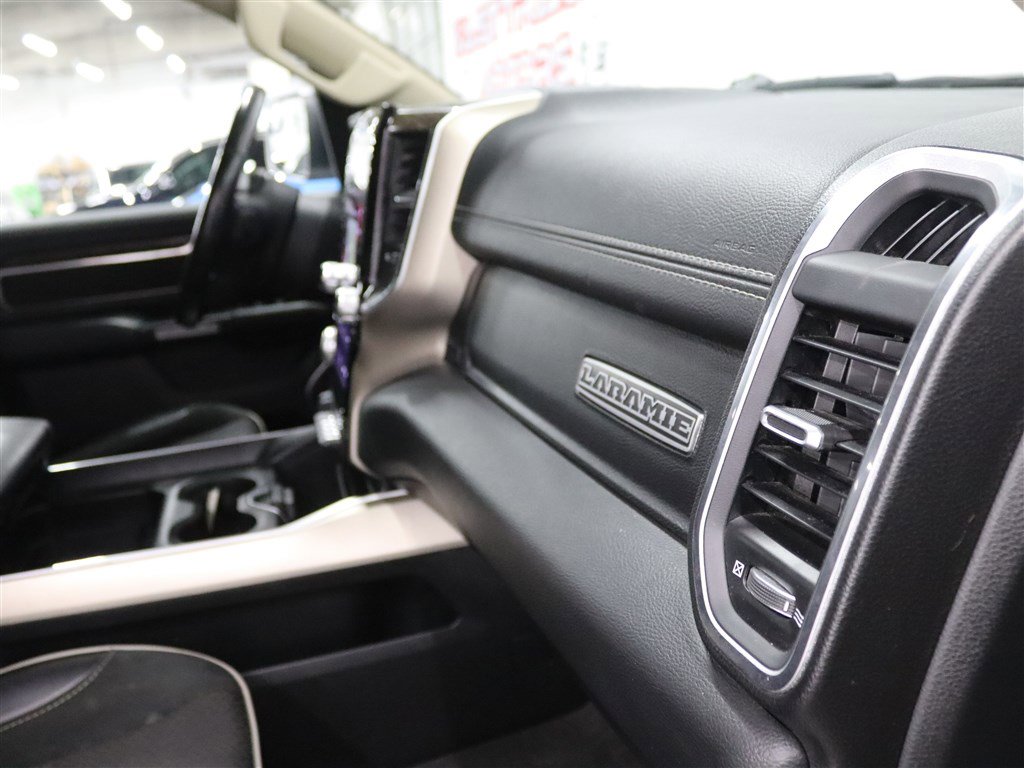 Used 2019 RAM 1500 Laramie AWD/4WD image 33