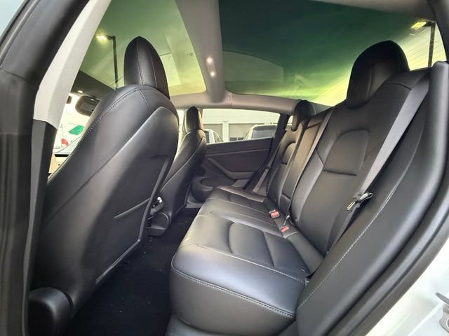 Used 2022 Tesla Model 3 Long Range AWD/4WD image 19