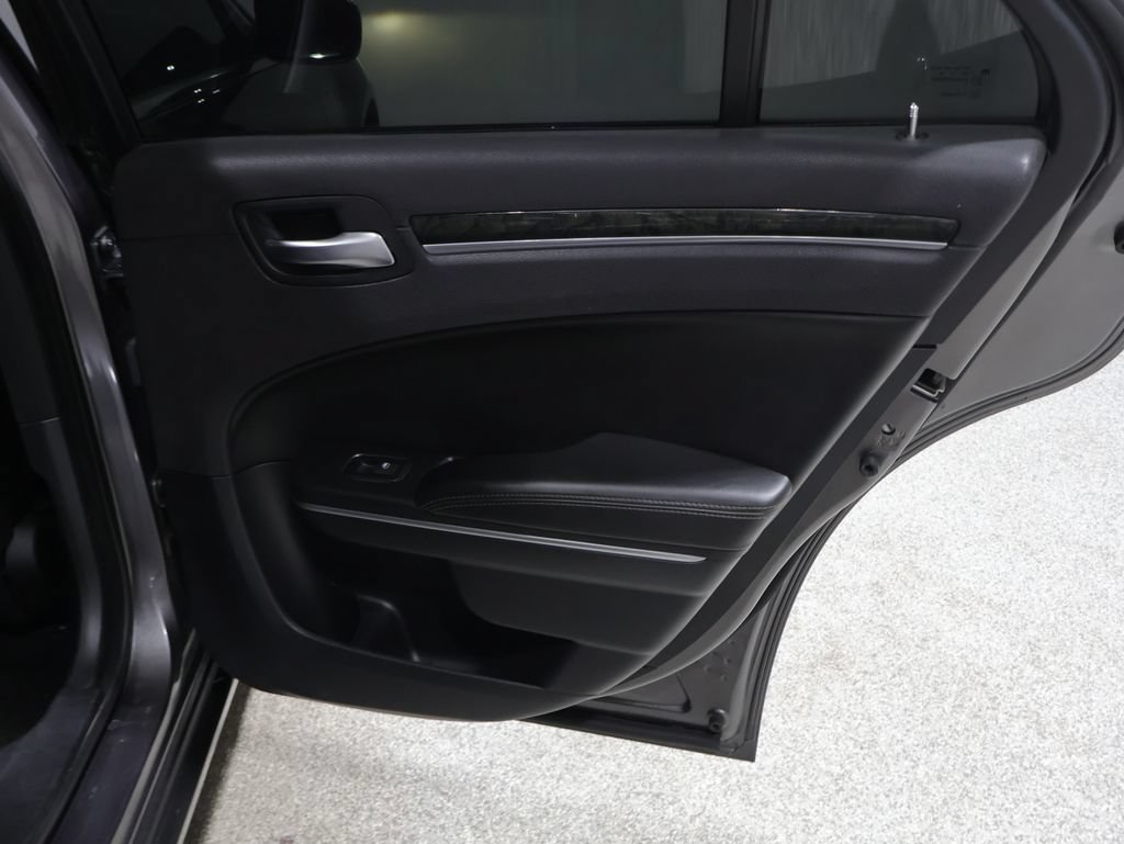 Used 2016 Chrysler 300 C AWD/4WD image 20