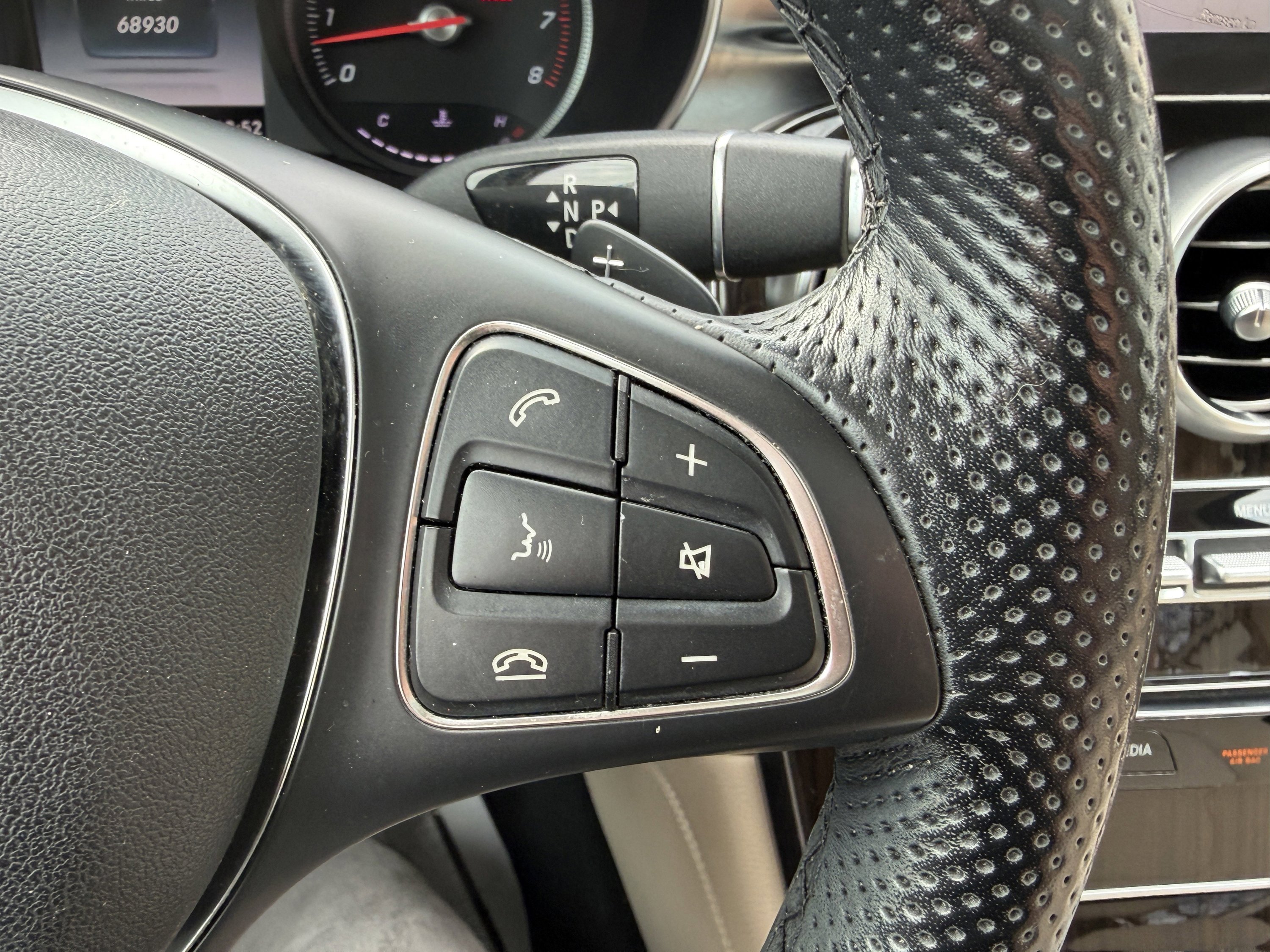 Used 2019 Mercedes-Benz GLC 300 4MATIC w/ Multimedia Package image 29