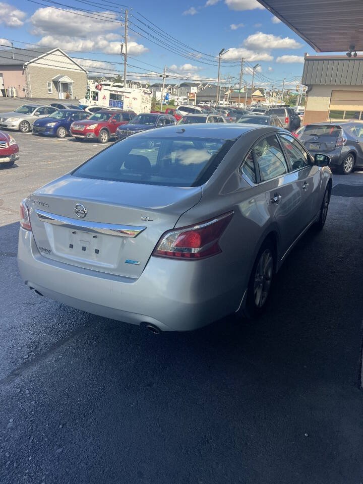 Used 2013 Nissan Altima 2.5 SL FWD image 4