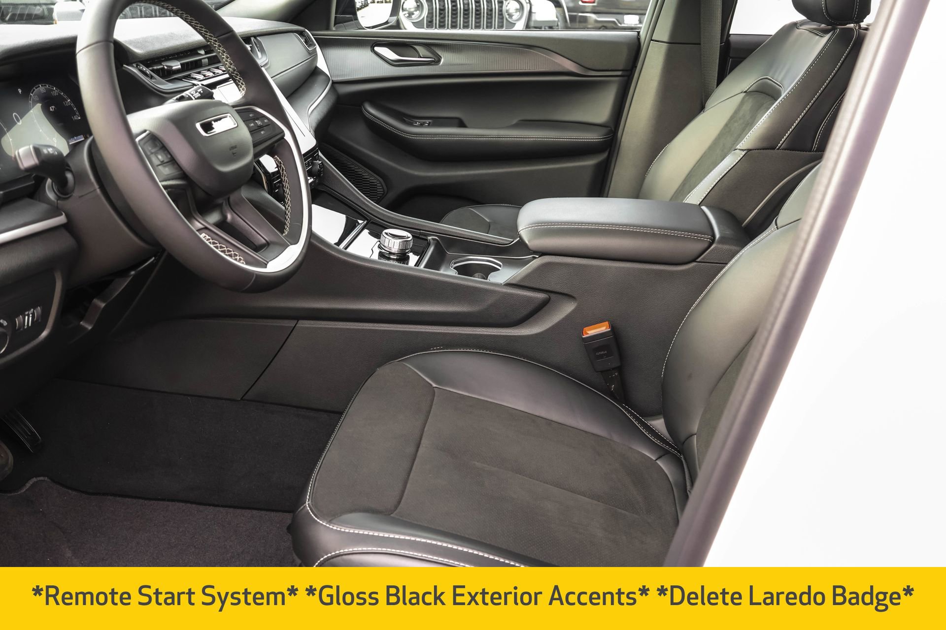 New 2025 Jeep Grand Cherokee Altitude image 5