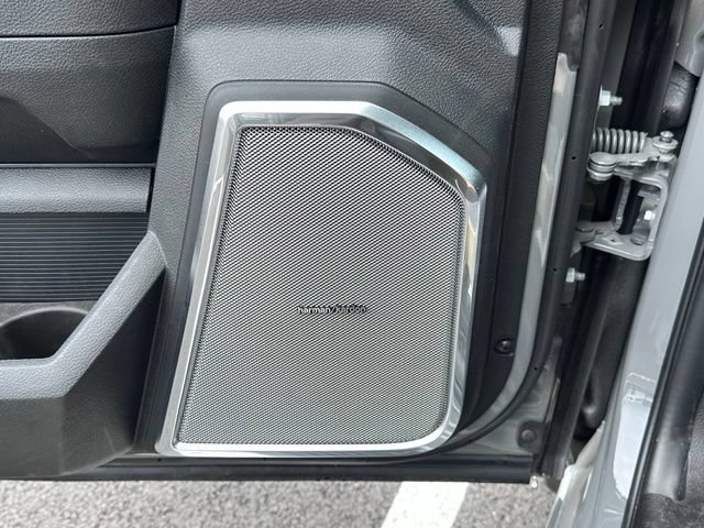 New 2026 RAM 3500 Laramie AWD/4WD image 18