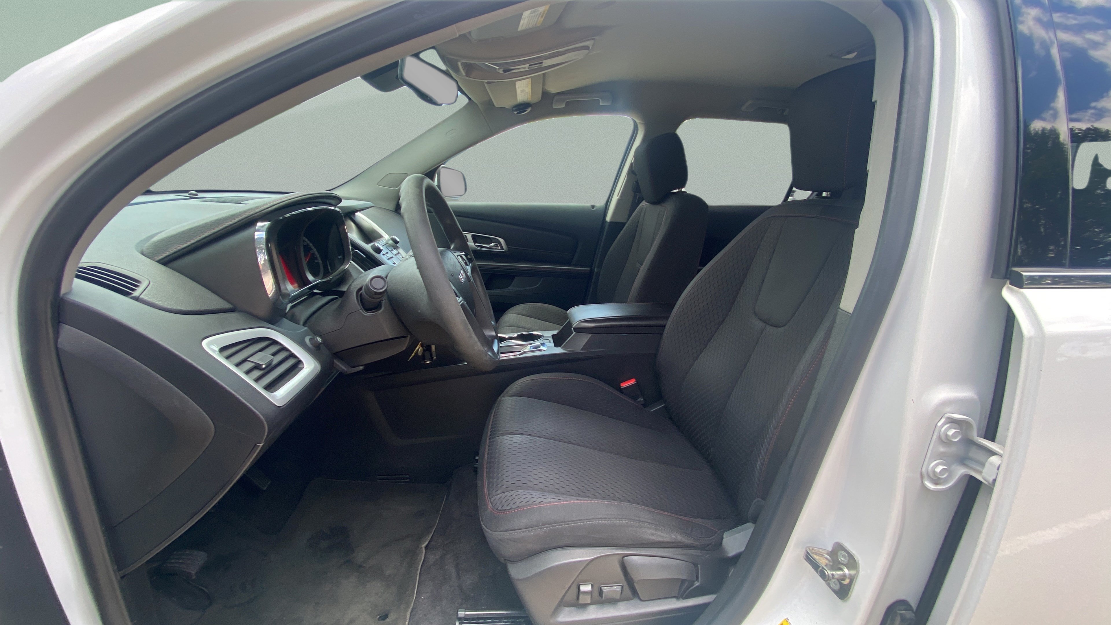 Used 2015 GMC Terrain SLE FWD image 8