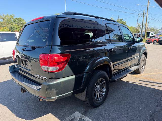 Used 2007 Toyota Sequoia SR5 AWD/4WD image 4
