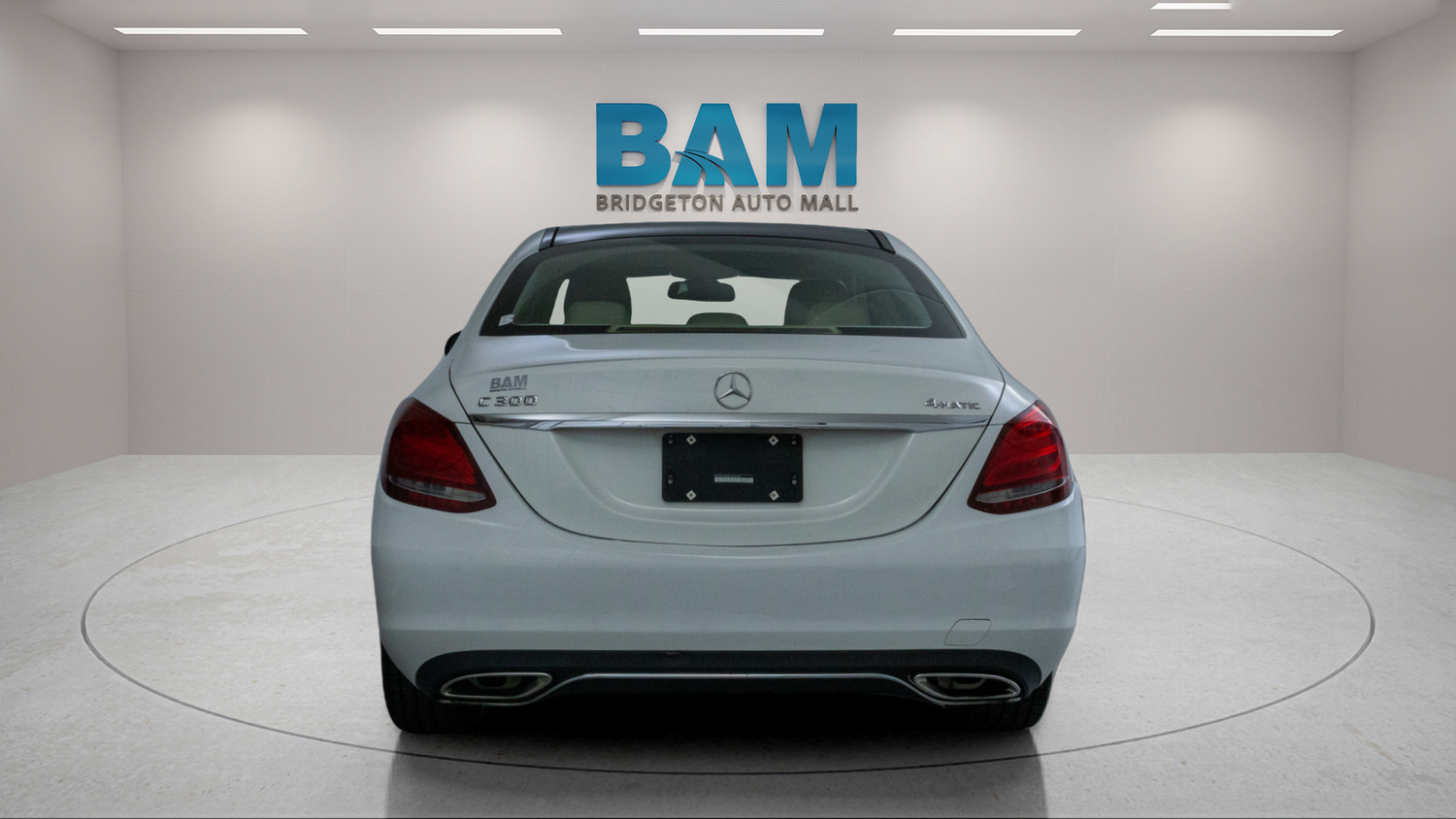 Used 2015 Mercedes-Benz C 300 4MATIC Sedan image 6