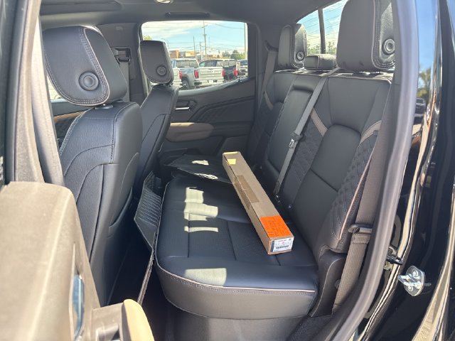 New 2026 GMC Canyon Denali w/ LPO, Denali Black Edition AWD/4WD image 14