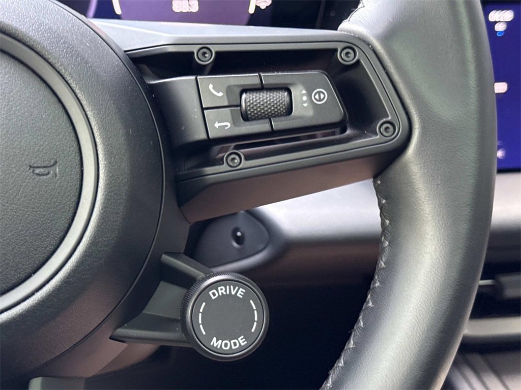 Used 2024 Porsche Macan 4 Electric image 14