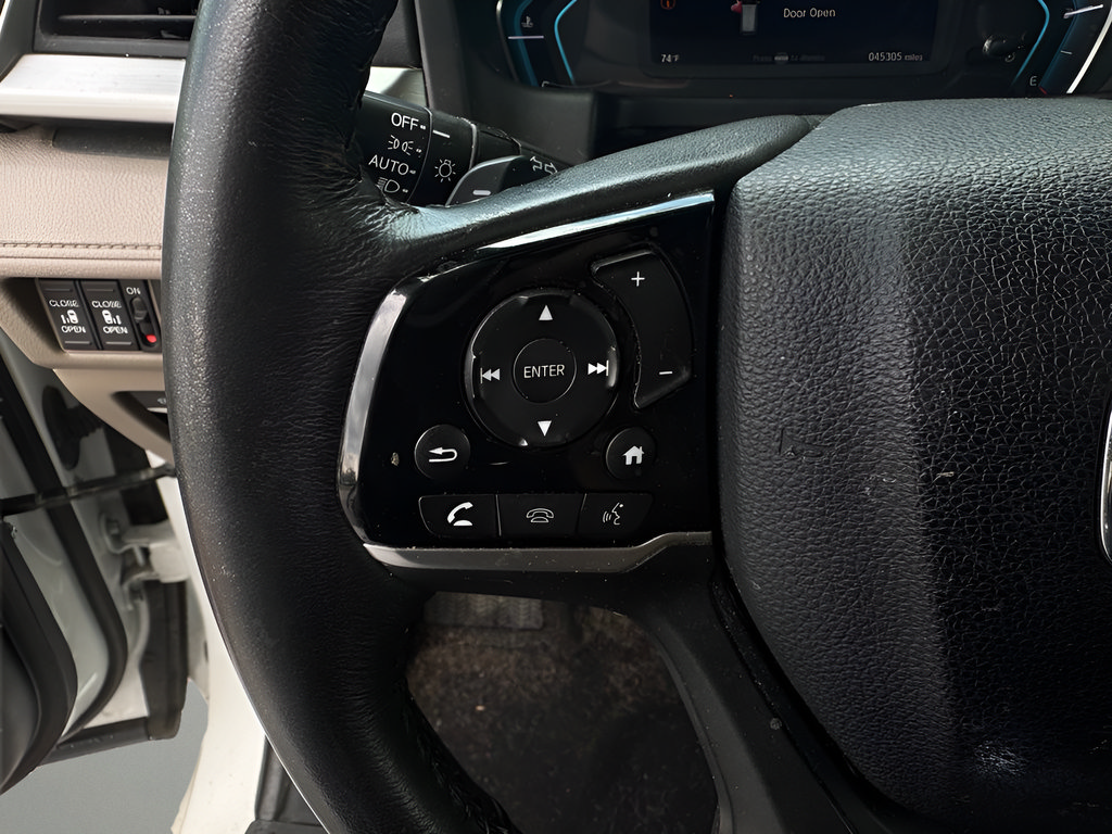 Used 2020 Honda Odyssey Touring image 25