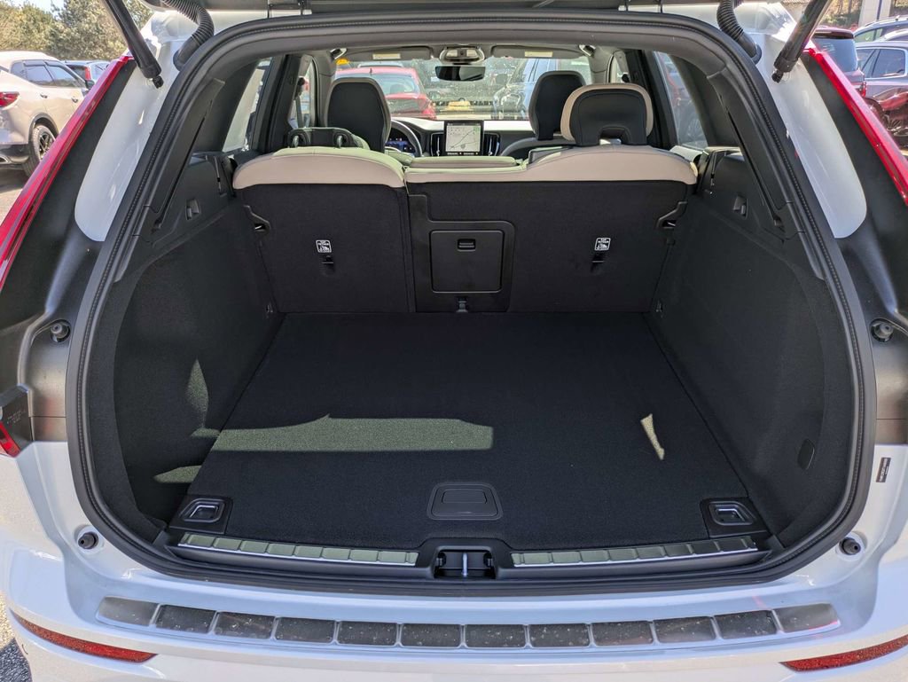 New 2026 Volvo XC60 B5 Plus w/ Protection Package Premier image 13