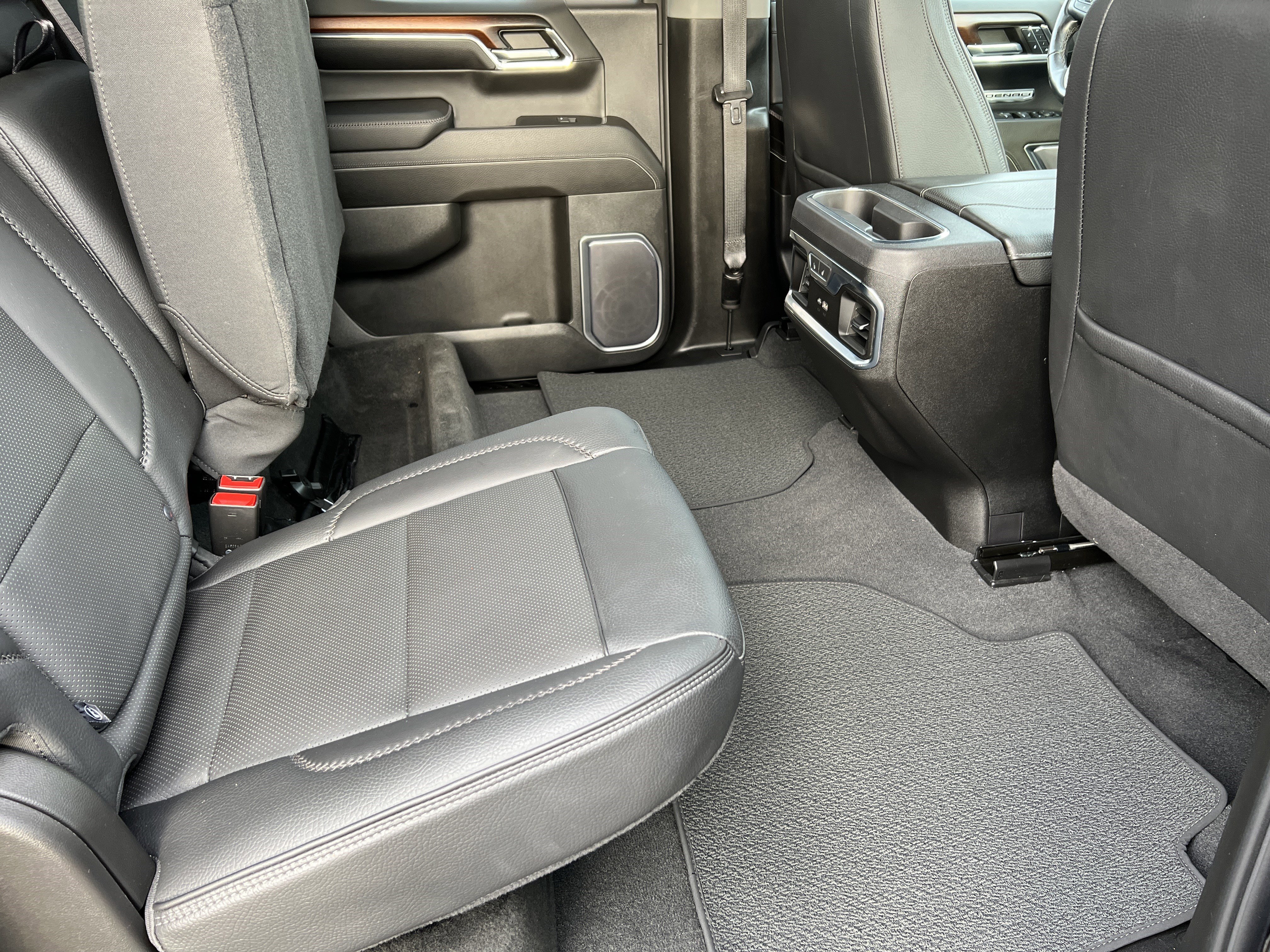 Used 2024 GMC Sierra 1500 Denali AWD/4WD image 20