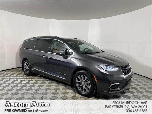 Certified 2022 Chrysler Pacifica Pinnacle FWD image 1