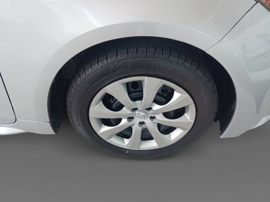 Used 2024 Toyota Corolla LE FWD image 16