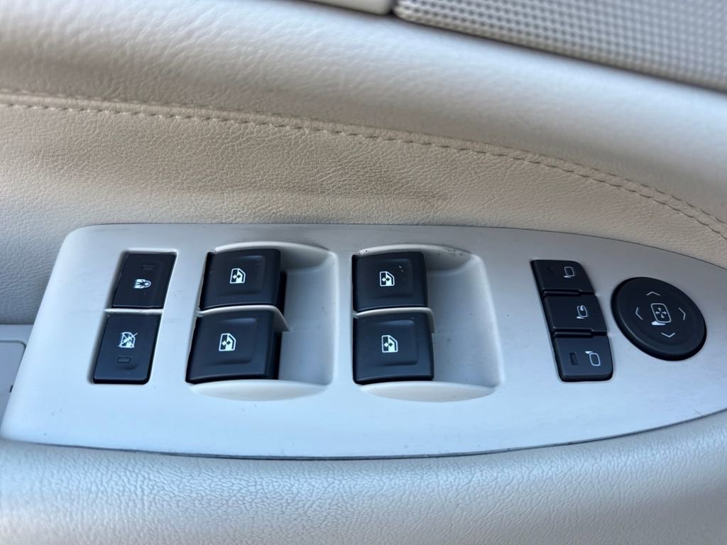 Used 2019 Cadillac Escalade Luxury image 15