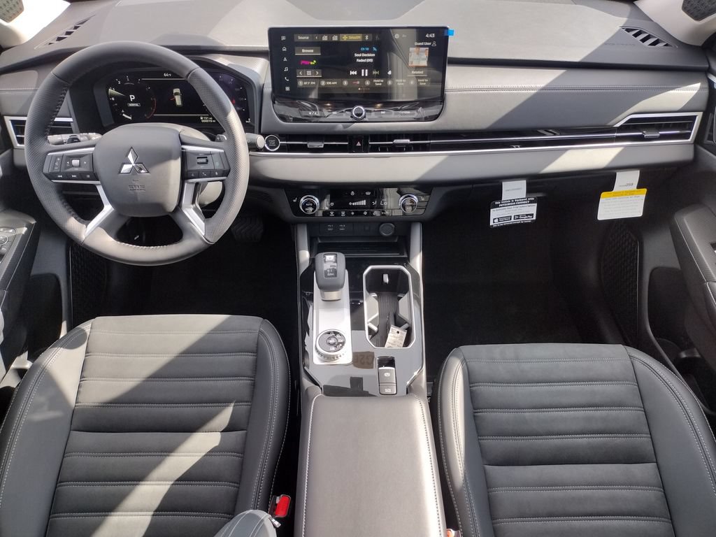 New 2026 Mitsubishi Outlander SE AWD/4WD image 2