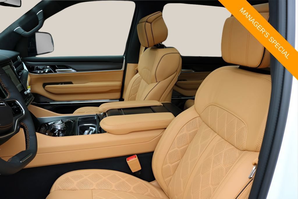 New 2026 Jeep Grand Wagoneer Summit AWD/4WD image 12