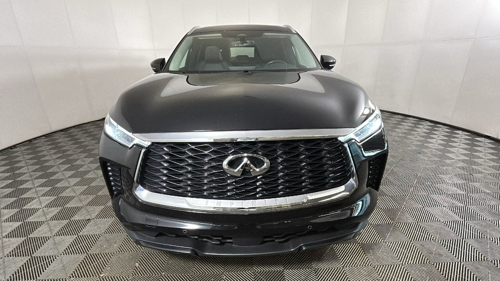 Used 2024 INFINITI QX60 Luxe AWD/4WD image 7