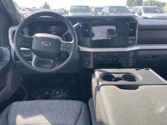 New 2026 Ford F250 XLT w/ XLT Premium Package AWD/4WD image 5