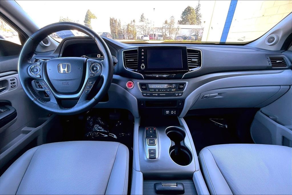 Used 2023 Honda Ridgeline RTL image 17
