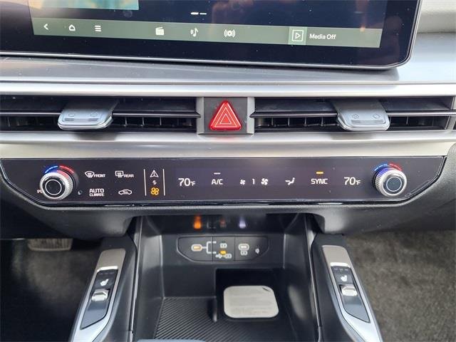 New 2026 Kia Sorento S w/ S Panoramic Sunroof Package image 23