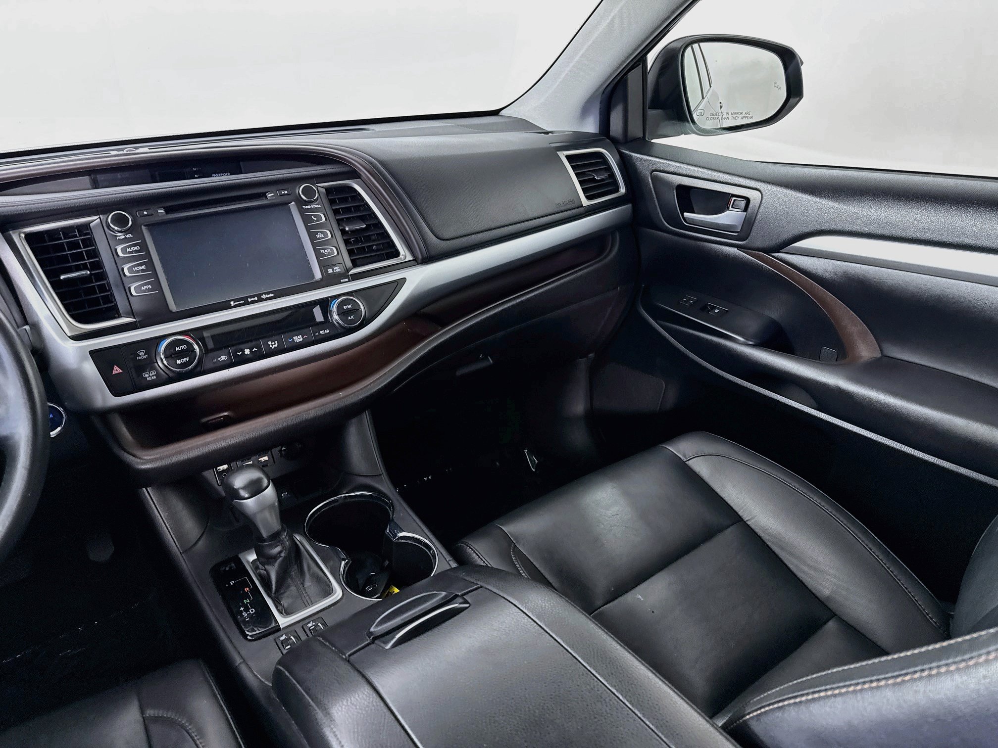 Certified 2019 Toyota Highlander XLE AWD/4WD image 24
