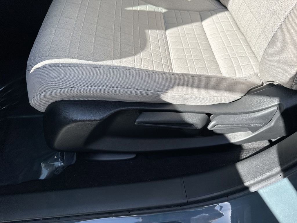 Used 2024 Honda HR-V LX image 36