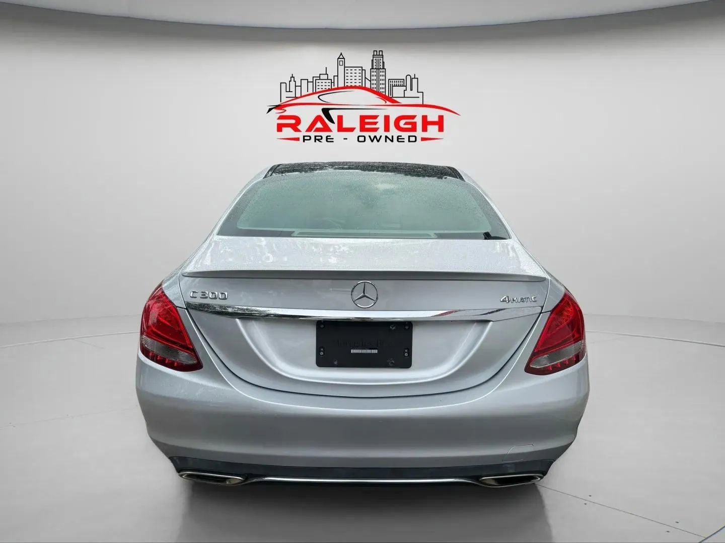 Used 2016 Mercedes-Benz C 300 4MATIC Sedan image 3