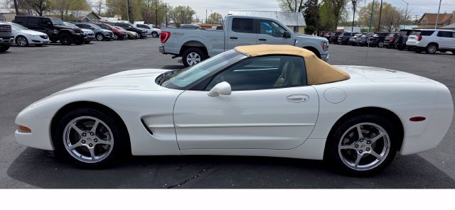 Used 2002 Chevrolet Corvette Convertible w/ Preferred Equipment Group2 RWD image 2