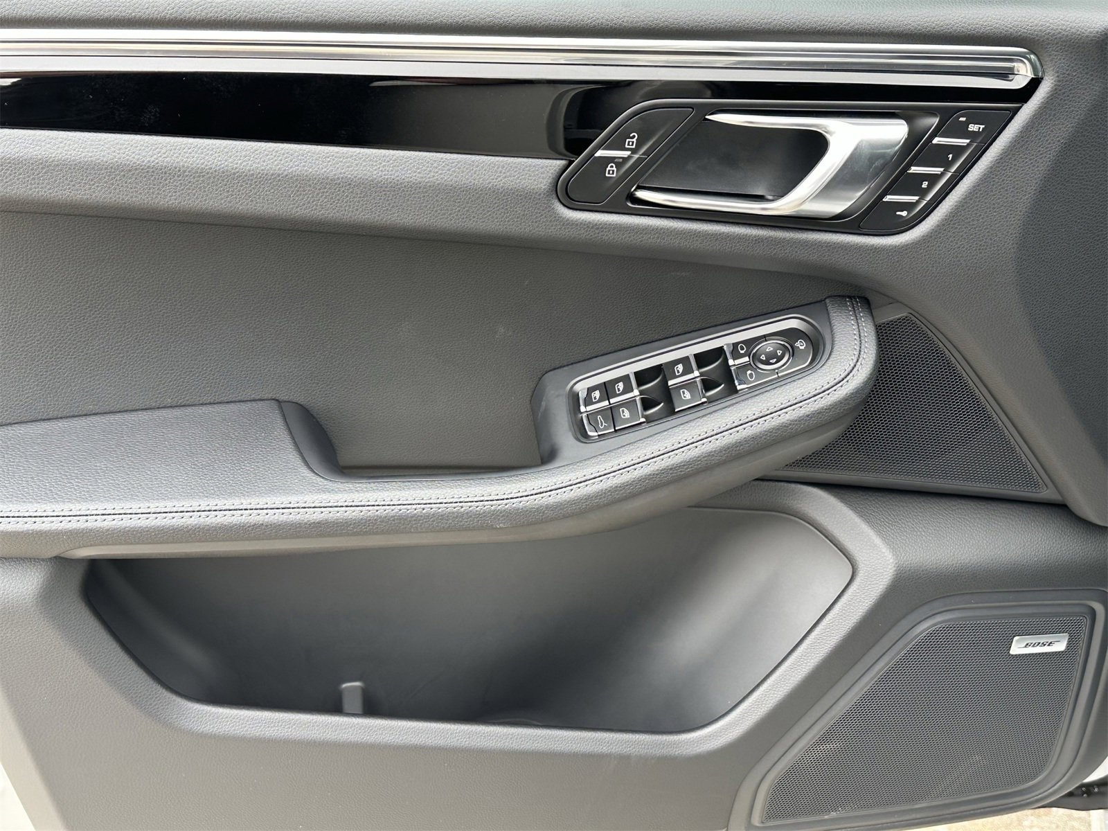 New 2026 Porsche Macan S image 15