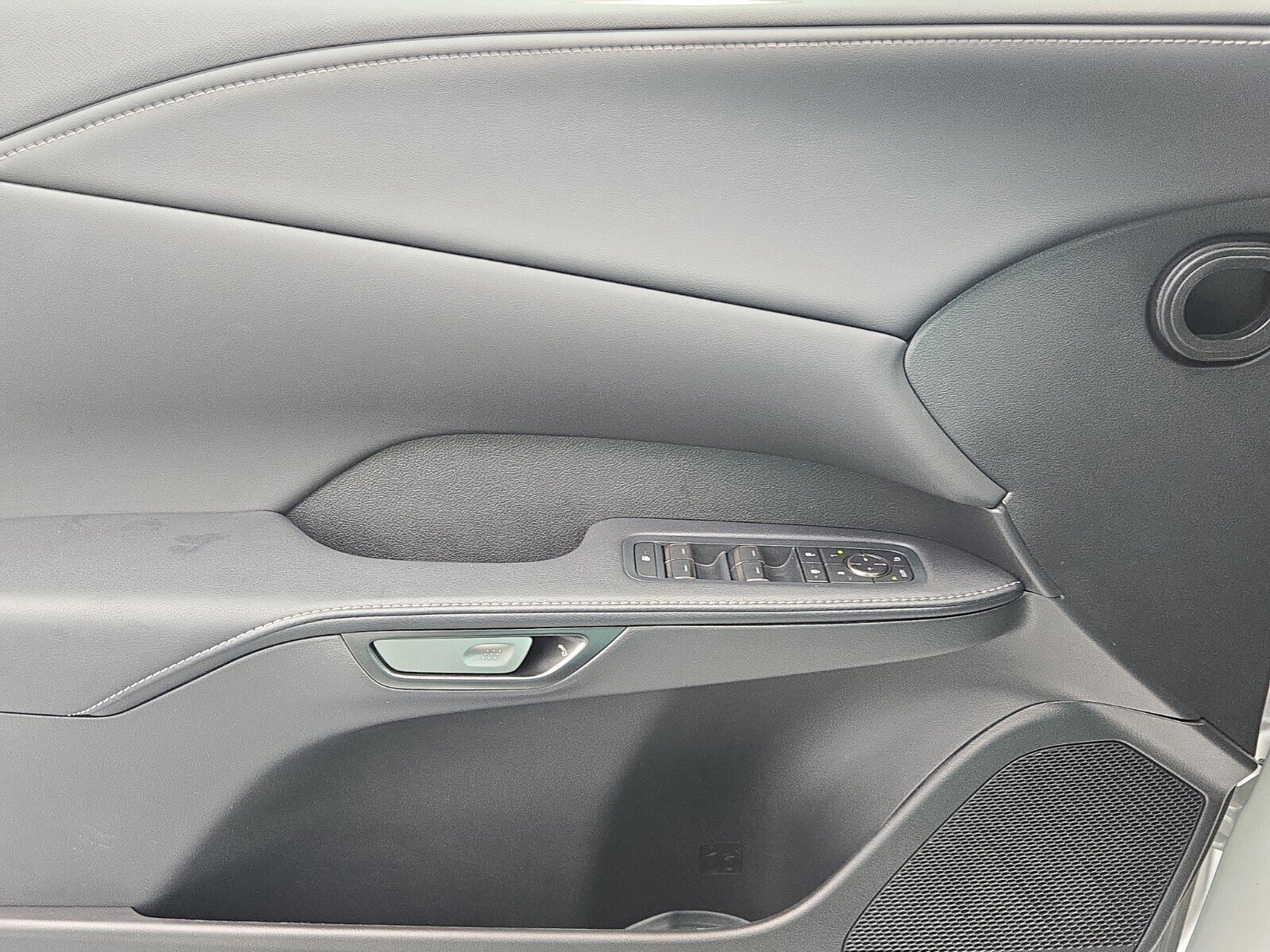 Certified 2025 Lexus RX 350 FWD image 23