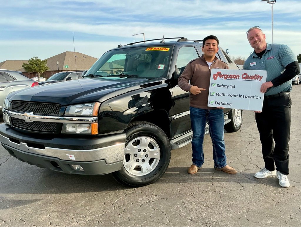 Used 2005 Chevrolet Avalanche Z66 w/ Sun And Sound Package image 1