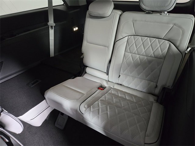 New 2025 Lincoln Navigator L Black Label w/ Black Label Special Edition image 15