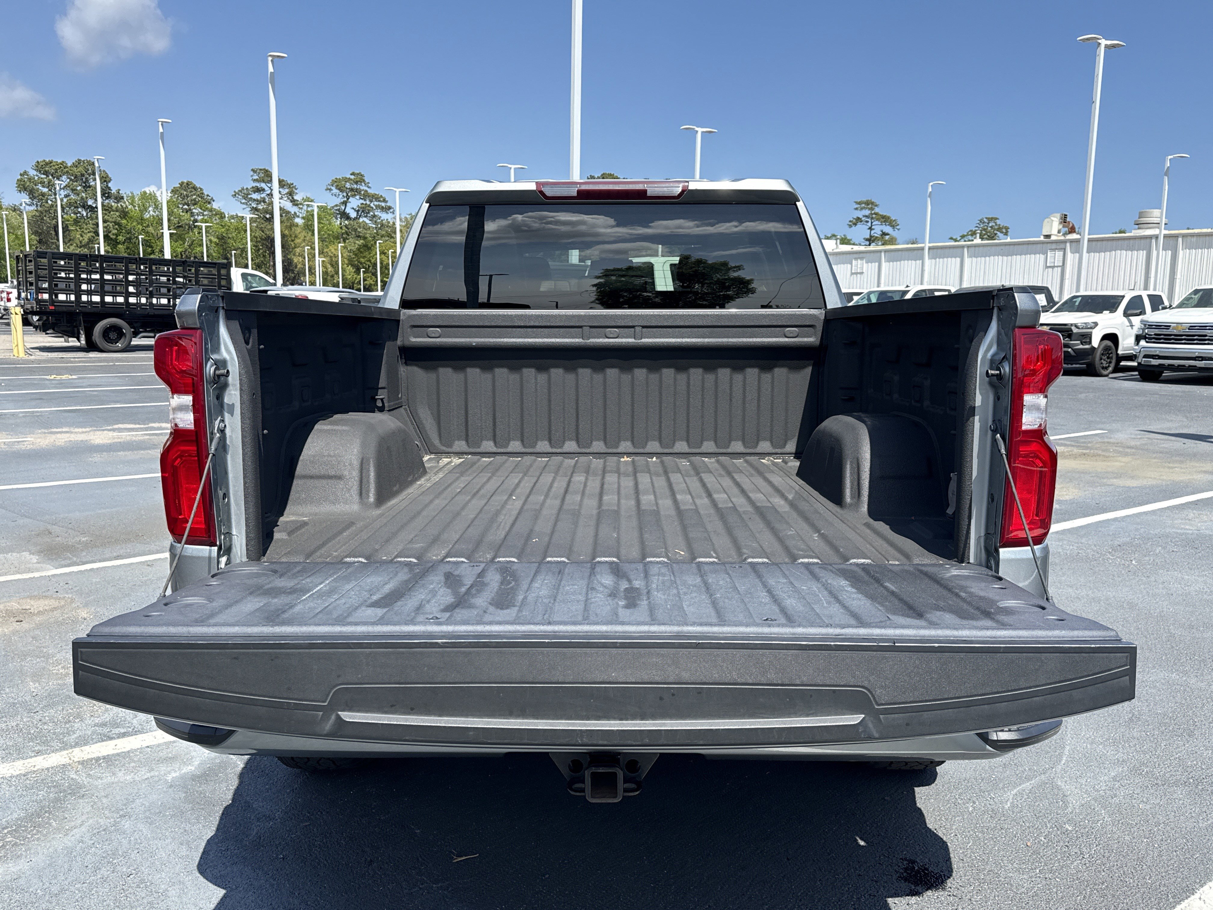 Used 2023 Chevrolet Silverado 1500 RST AWD/4WD image 30