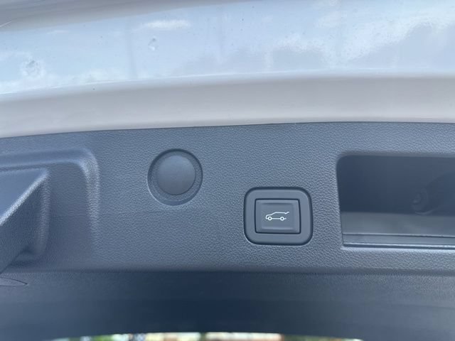 New 2026 Chevrolet Equinox LT w/ Convenience Package II FWD image 29