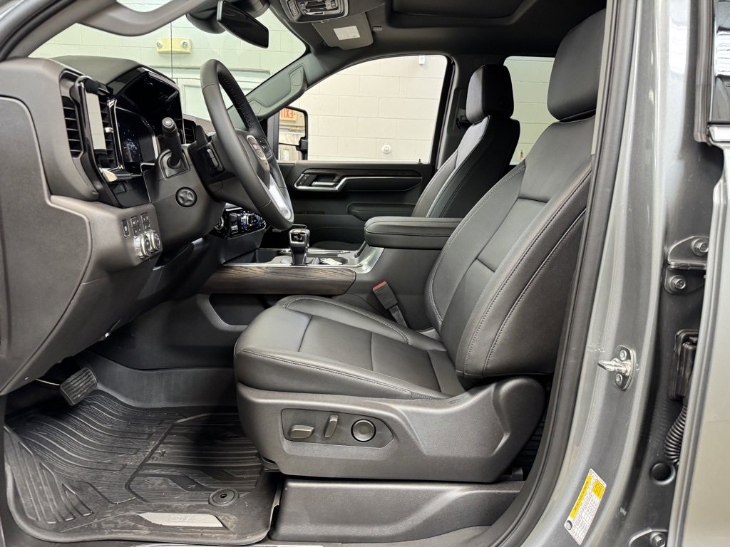 New 2026 GMC Sierra 1500 SLT w/ SLT Premium Plus Package image 13