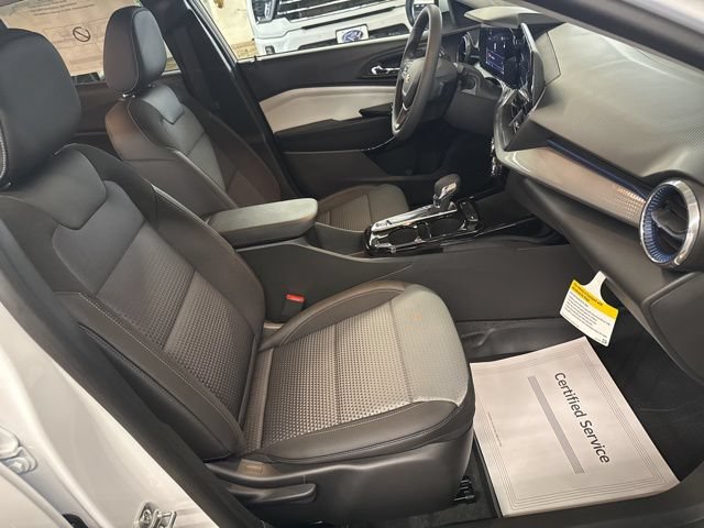 New 2026 Chevrolet Trax LT FWD image 27