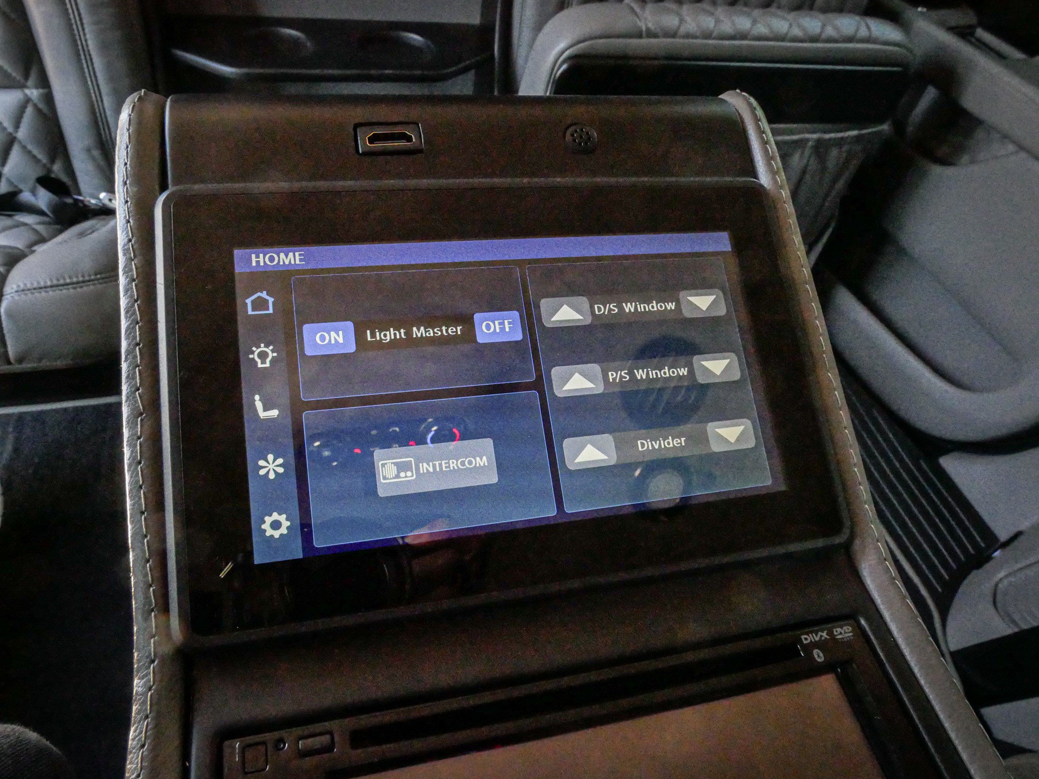 Used 2021 Lincoln Navigator L Reserve AWD/4WD image 27