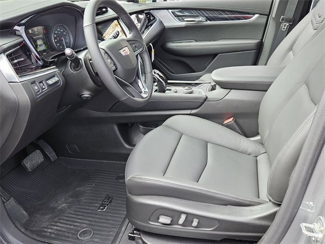 New 2025 Cadillac XT6 Premium Luxury w/ Technology Package image 9